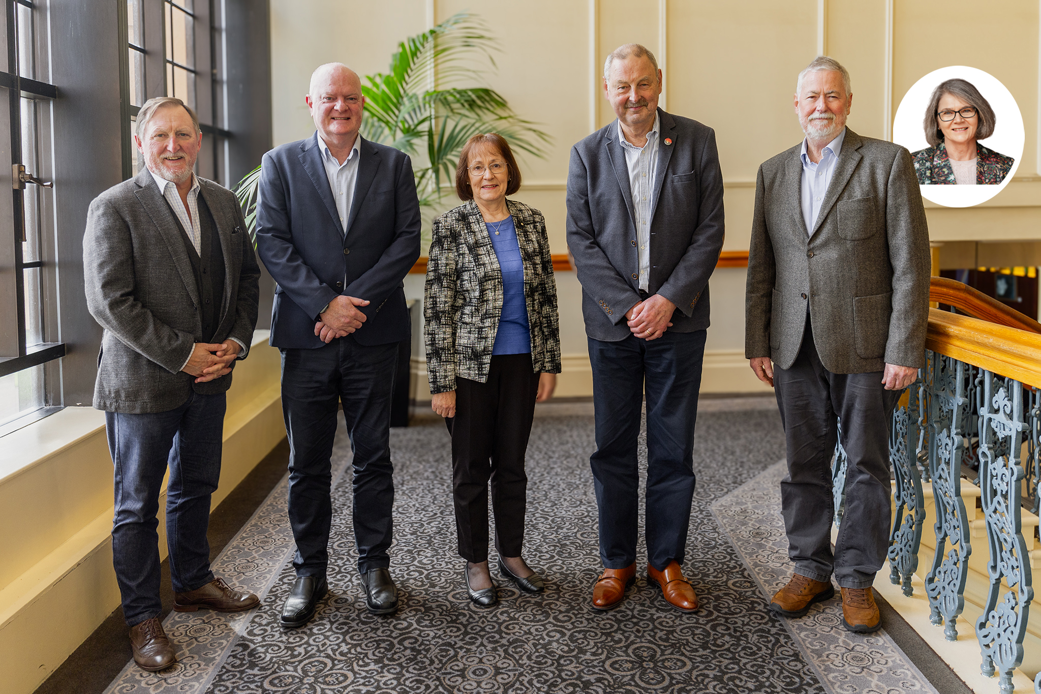 TERN representatives and research partners gathered for a group portrait, with an additional participant shown in an inset image | Image for the TERN Australia welcomes new skills-based Advisory Board page.