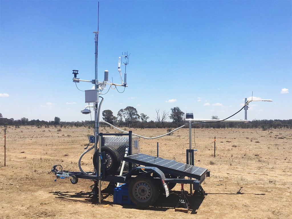 TERN soil carbon flux tower monitoring carbon dioxide exchange between the land surface and atmosphere | Image for the TERN's multiplier effect: one infrastructure benefits many economies page.